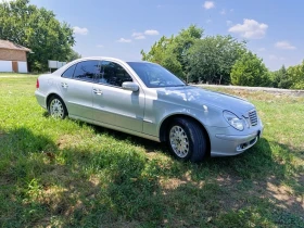 Mercedes-Benz E 220, снимка 3