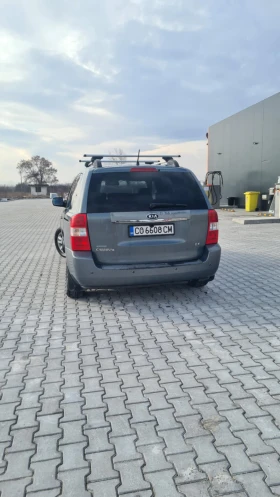 Kia Carnival мини ван, снимка 2