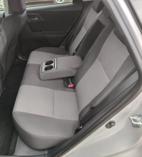 Toyota Auris 1.2I Turbo 16V Фейс , снимка 11