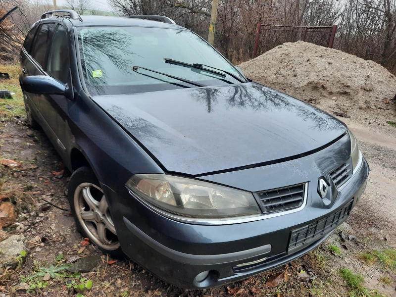 Renault Laguna 1.6 113кс На части, снимка 4 - Автомобили и джипове - 45383902