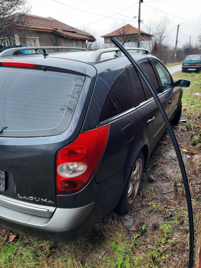 Renault Laguna 1.6 113кс На части, снимка 5 - Автомобили и джипове - 45383902