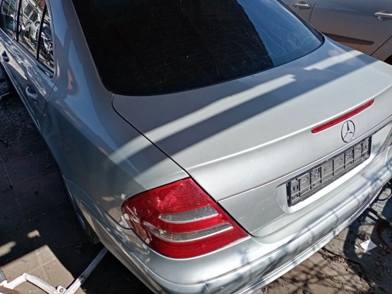 Mercedes-Benz E 220 2.2cdi 150к, снимка 5 - Автомобили и джипове - 40445849