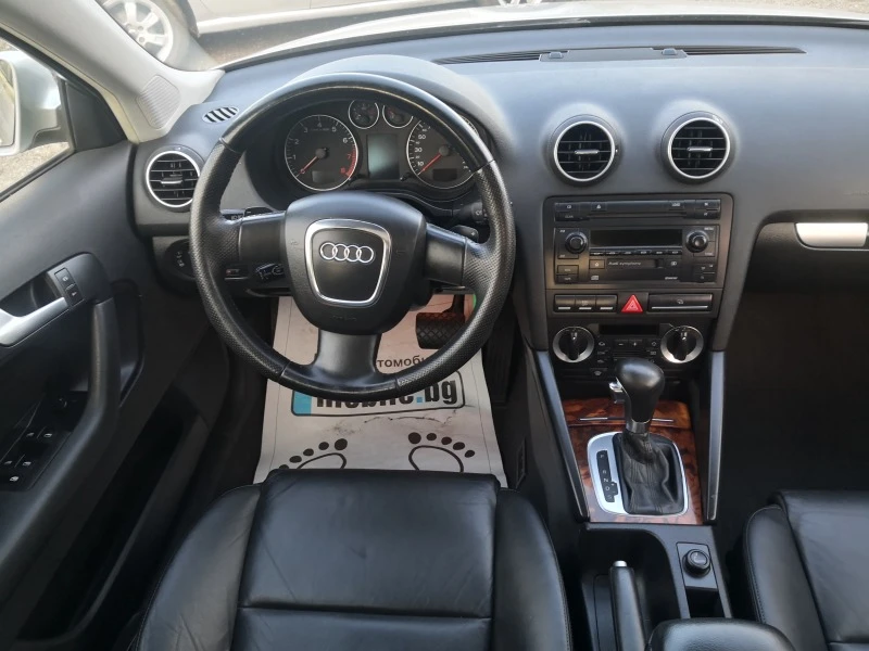 Audi A3 Sportback 2, 0i Turbo, Автоматик Панорама Кожа, снимка 8 - Автомобили и джипове - 46238529