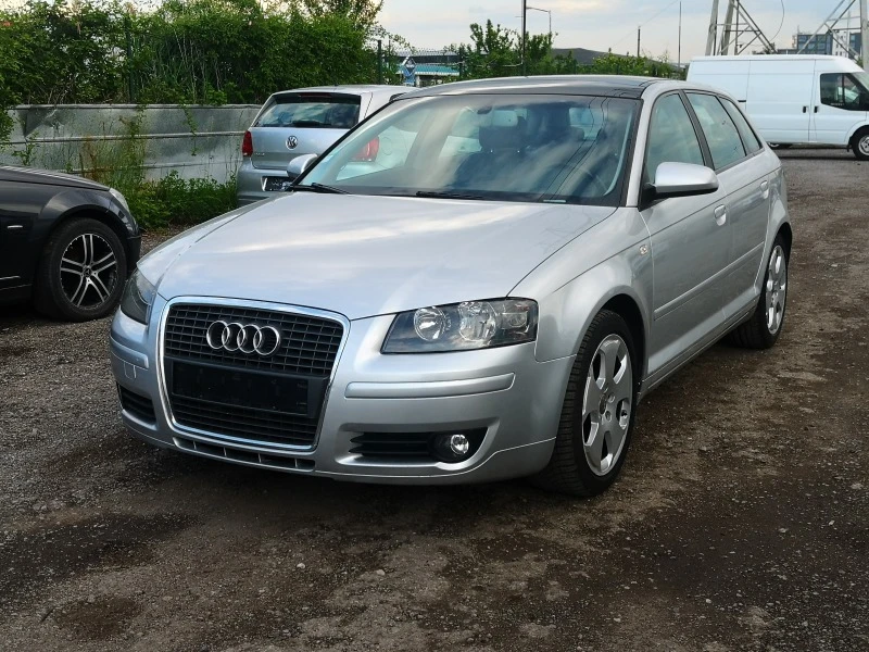 Audi A3 Sportback 2, 0i Turbo, Автоматик Панорама Кожа, снимка 3 - Автомобили и джипове - 46238529