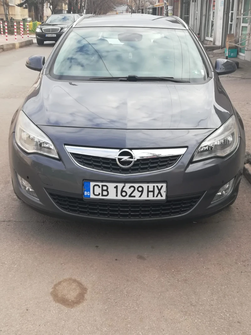 Opel Astra, снимка 1 - Автомобили и джипове - 48177326