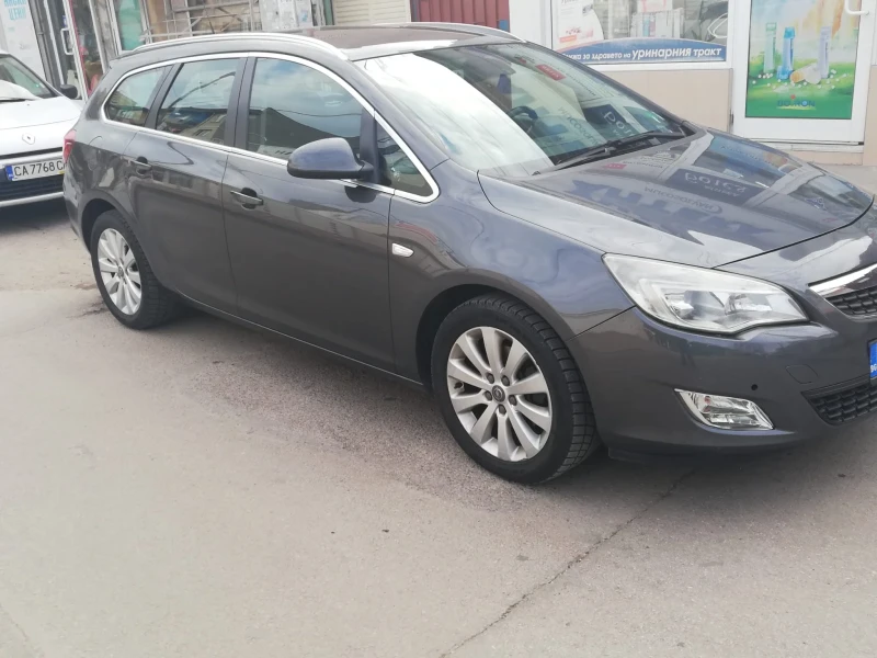 Opel Astra, снимка 8 - Автомобили и джипове - 48177326