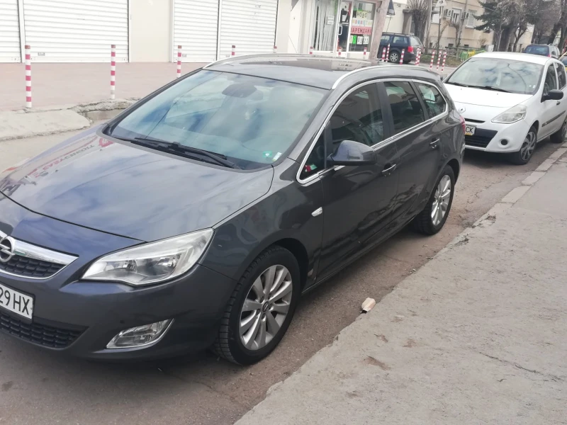 Opel Astra, снимка 10 - Автомобили и джипове - 48177326