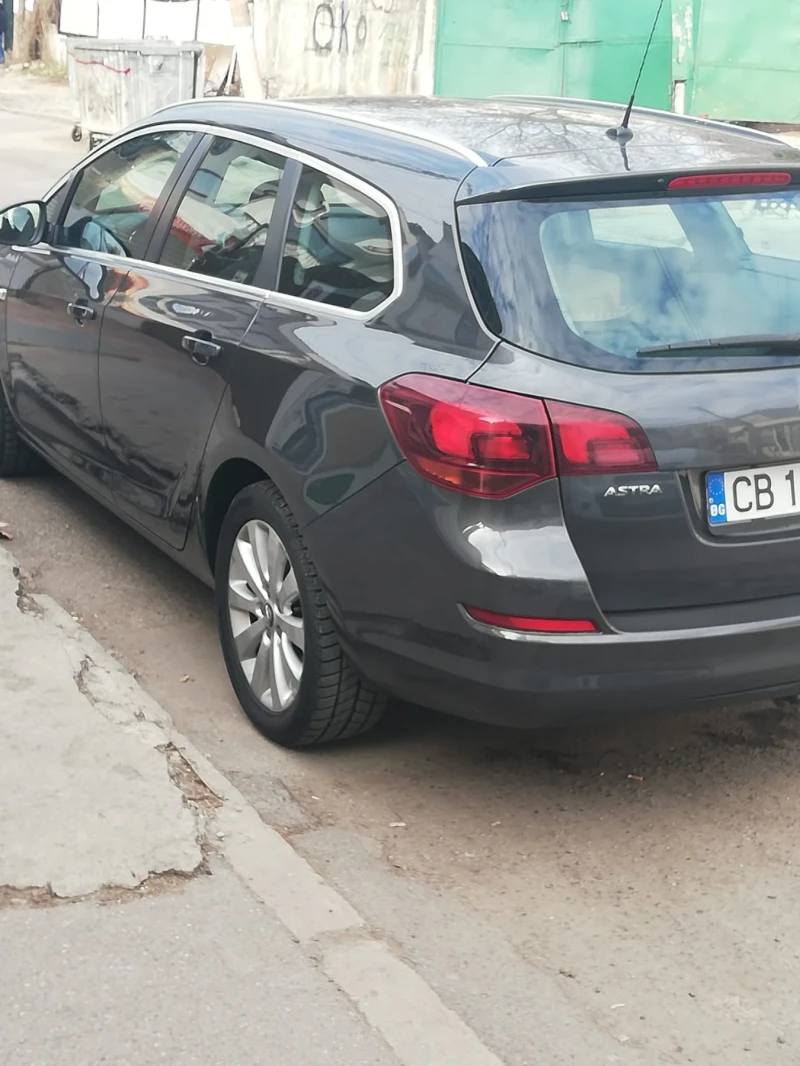 Opel Astra, снимка 2 - Автомобили и джипове - 48177326