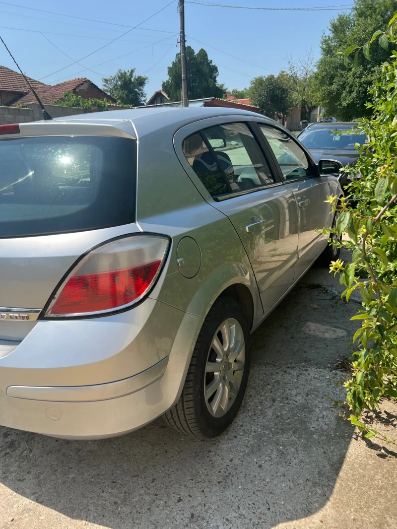Opel Astra, снимка 6 - Автомобили и джипове - 52535139