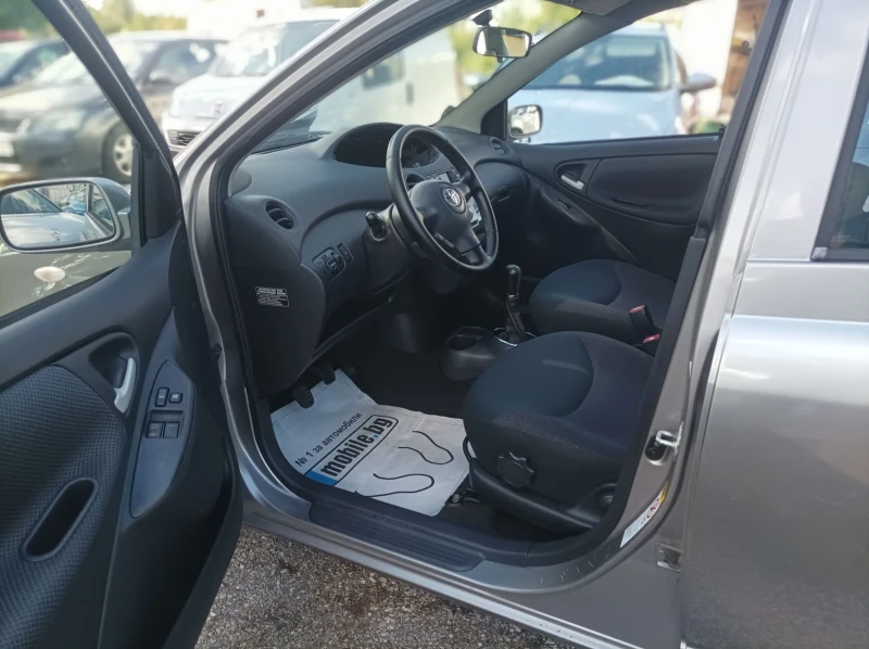 Toyota Yaris * * * SOL* * * 1.4d4d* * * ITALIA* * * , снимка 6 - Автомобили и джипове - 51563470