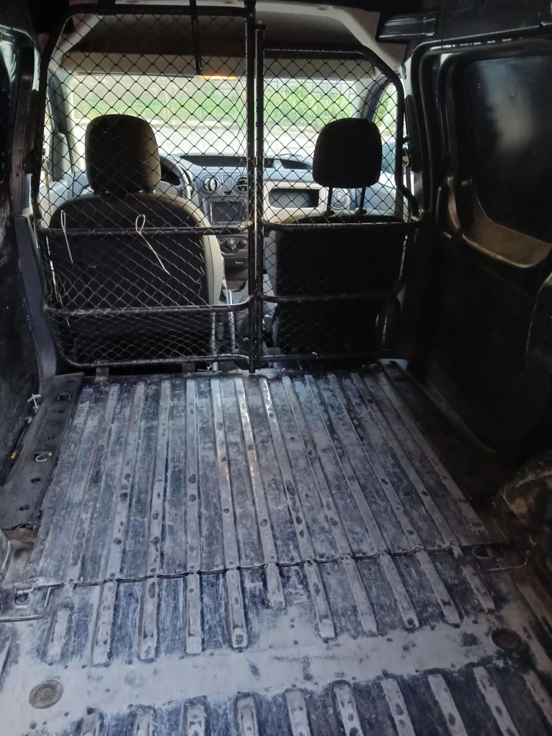 Dacia Dokker 1.5 DCI, снимка 9 - Автомобили и джипове - 52158273