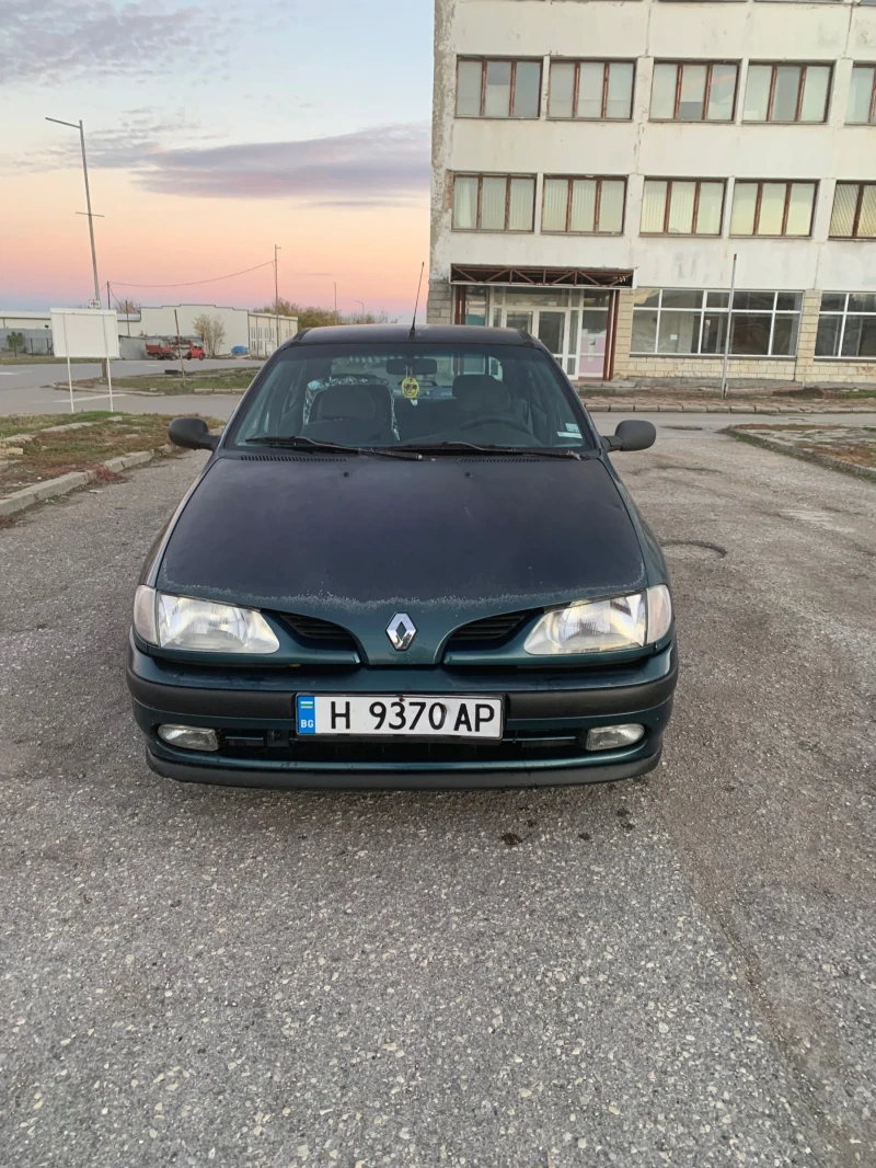 Renault Megane 2.0, снимка 3 - Автомобили и джипове - 52877241