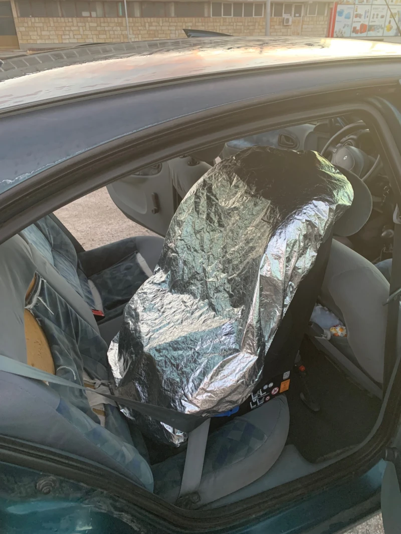 Renault Megane 2.0, снимка 12 - Автомобили и джипове - 52877241