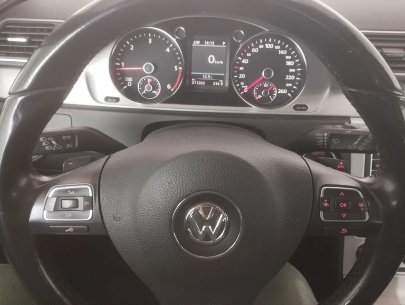 VW Passat, снимка 11 - Автомобили и джипове - 52351190