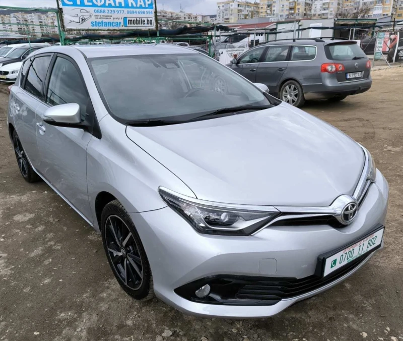 Toyota Auris 1.2I Turbo 16V Фейс , снимка 5 - Автомобили и джипове - 52711827