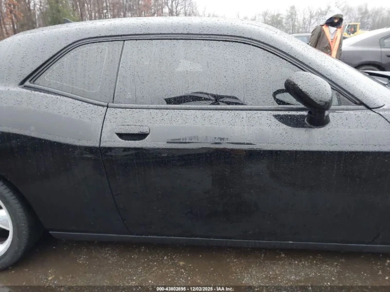 Dodge Challenger 2018 DODGE CHALLENGER RT PLUS, снимка 4 - Автомобили и джипове - 52809788