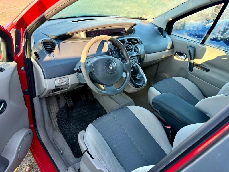 Renault Scenic, снимка 7 - Автомобили и джипове - 52905878