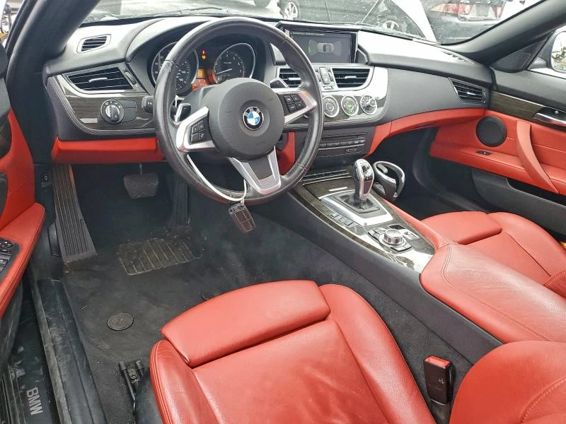 BMW Z4 2.0L 4 Rear-wheel drive, снимка 10 - Автомобили и джипове - 52800070