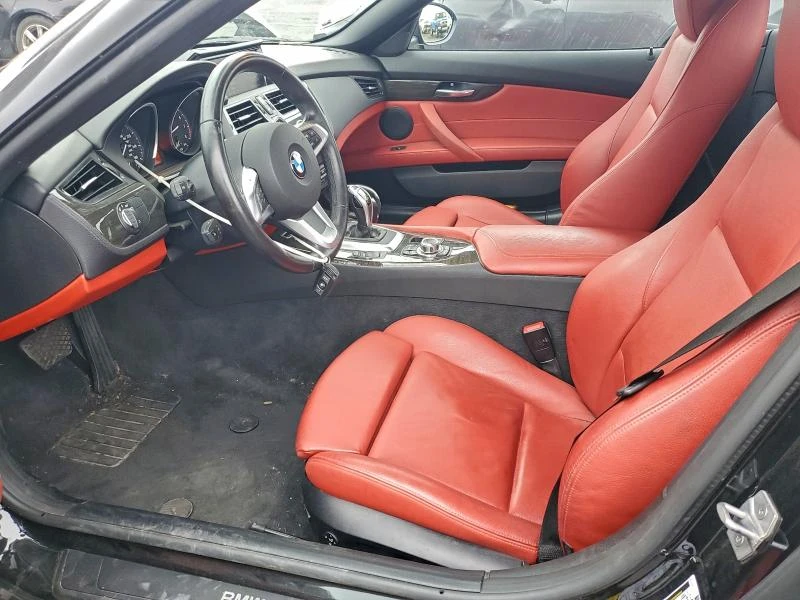 BMW Z4 2.0L 4 Rear-wheel drive, снимка 9 - Автомобили и джипове - 52800070
