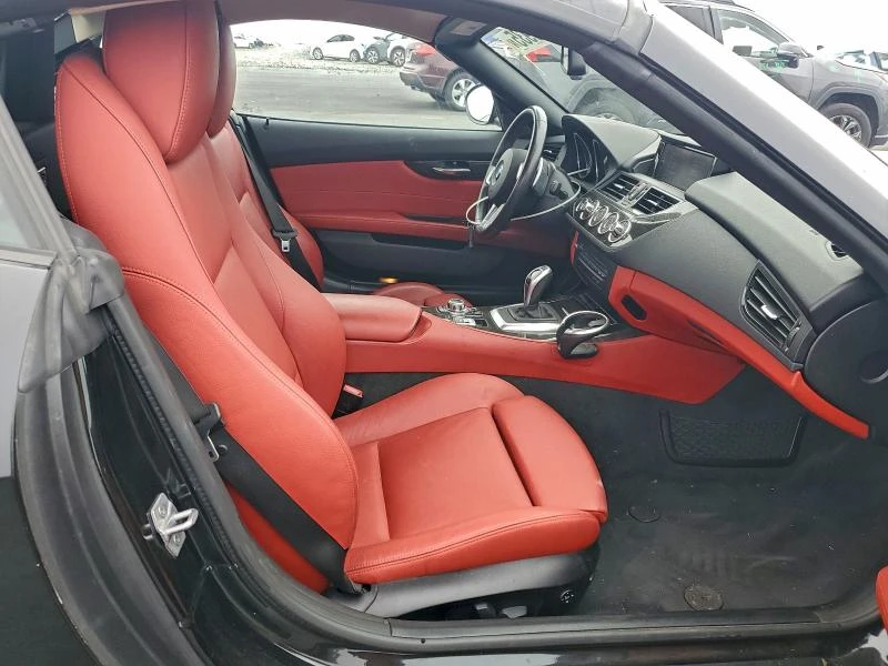 BMW Z4 2.0L 4 Rear-wheel drive, снимка 12 - Автомобили и джипове - 52800070