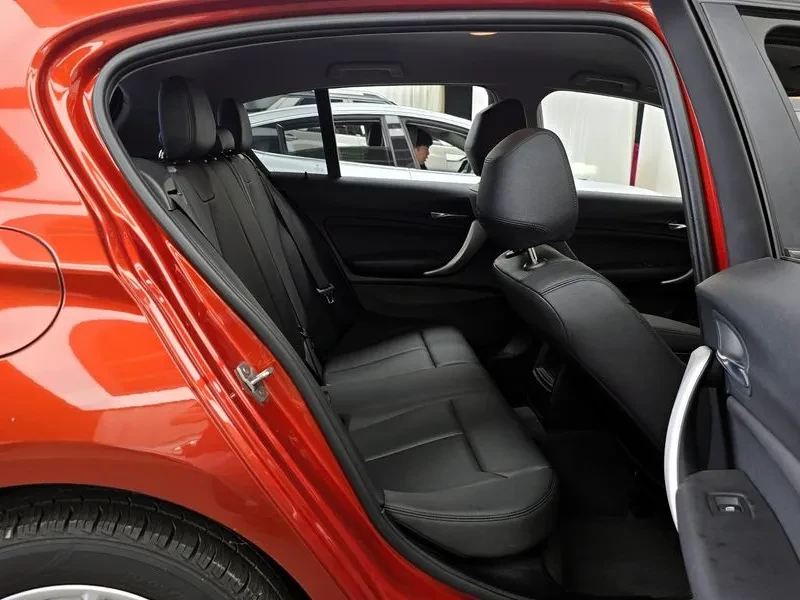 BMW 118 1.8d, снимка 11 - Автомобили и джипове - 55348322