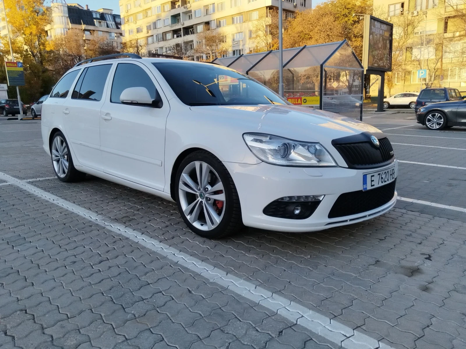 Skoda Octavia VRS / 2.0 TFSI / DSG - изображение 6