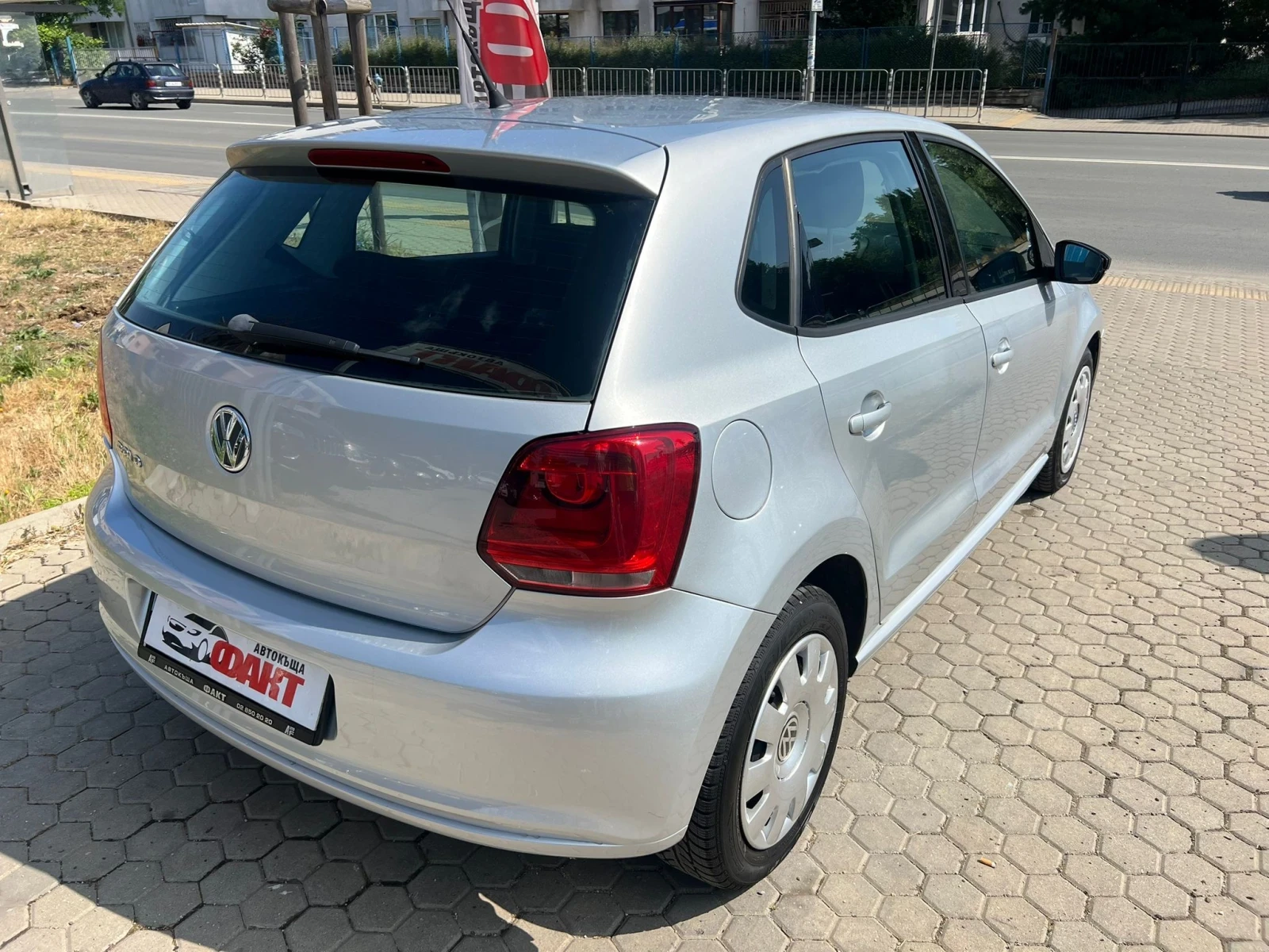 VW Polo 1.2i/KLIMA - изображение 4