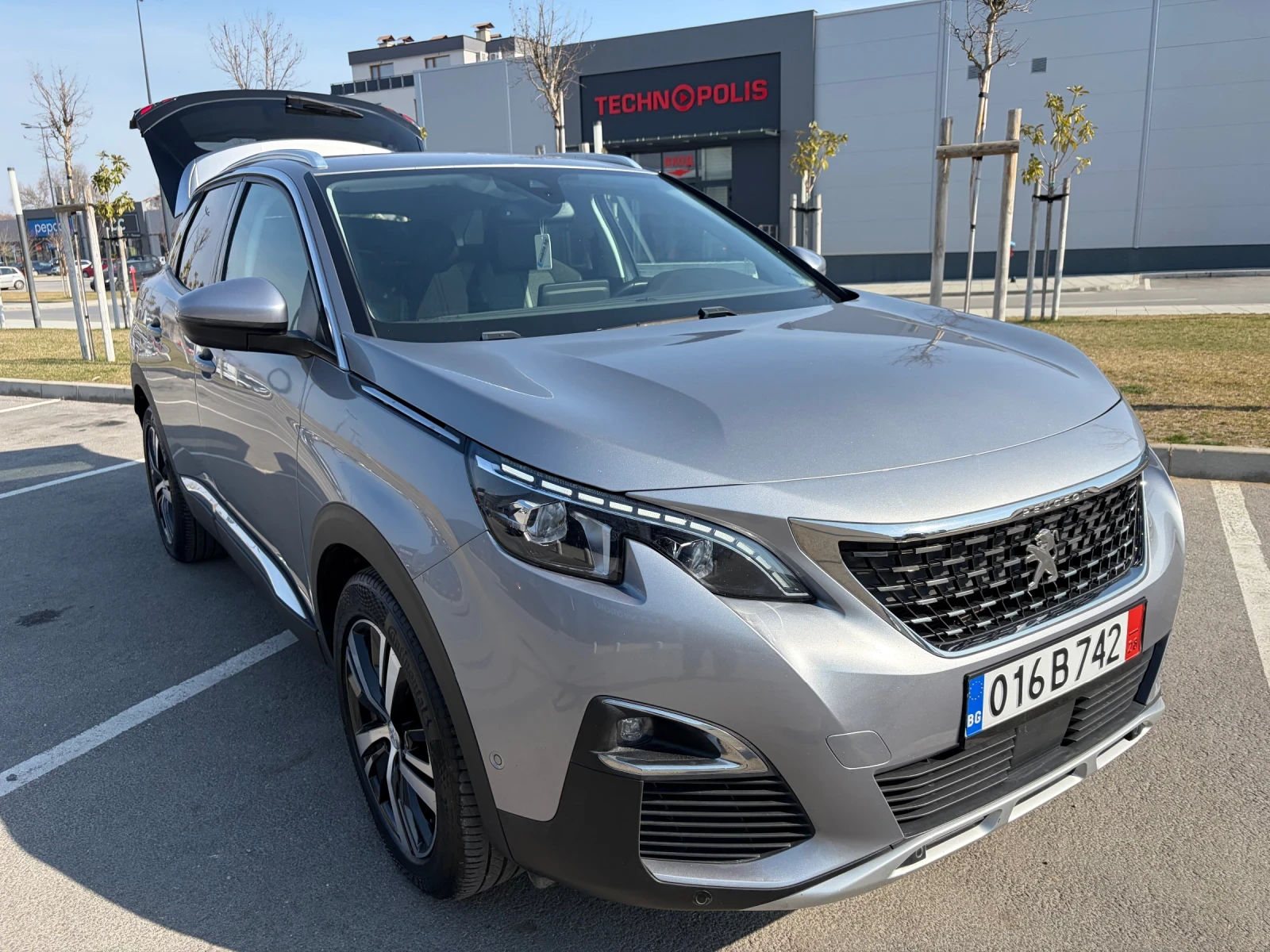 Peugeot 3008 1.5HDI ALLURE KEYLESS GO EVRO6D, снимка 8 - Автомобили и джипове - 53757625