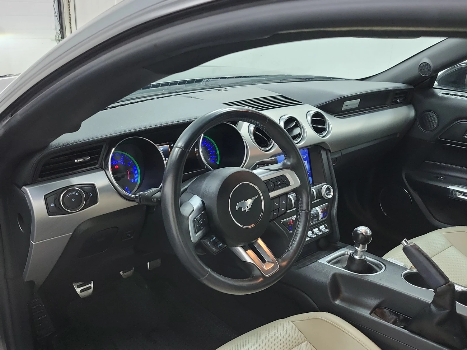 Ford Mustang EcoBoost Premium, снимка 9 - Автомобили и джипове - 53761037