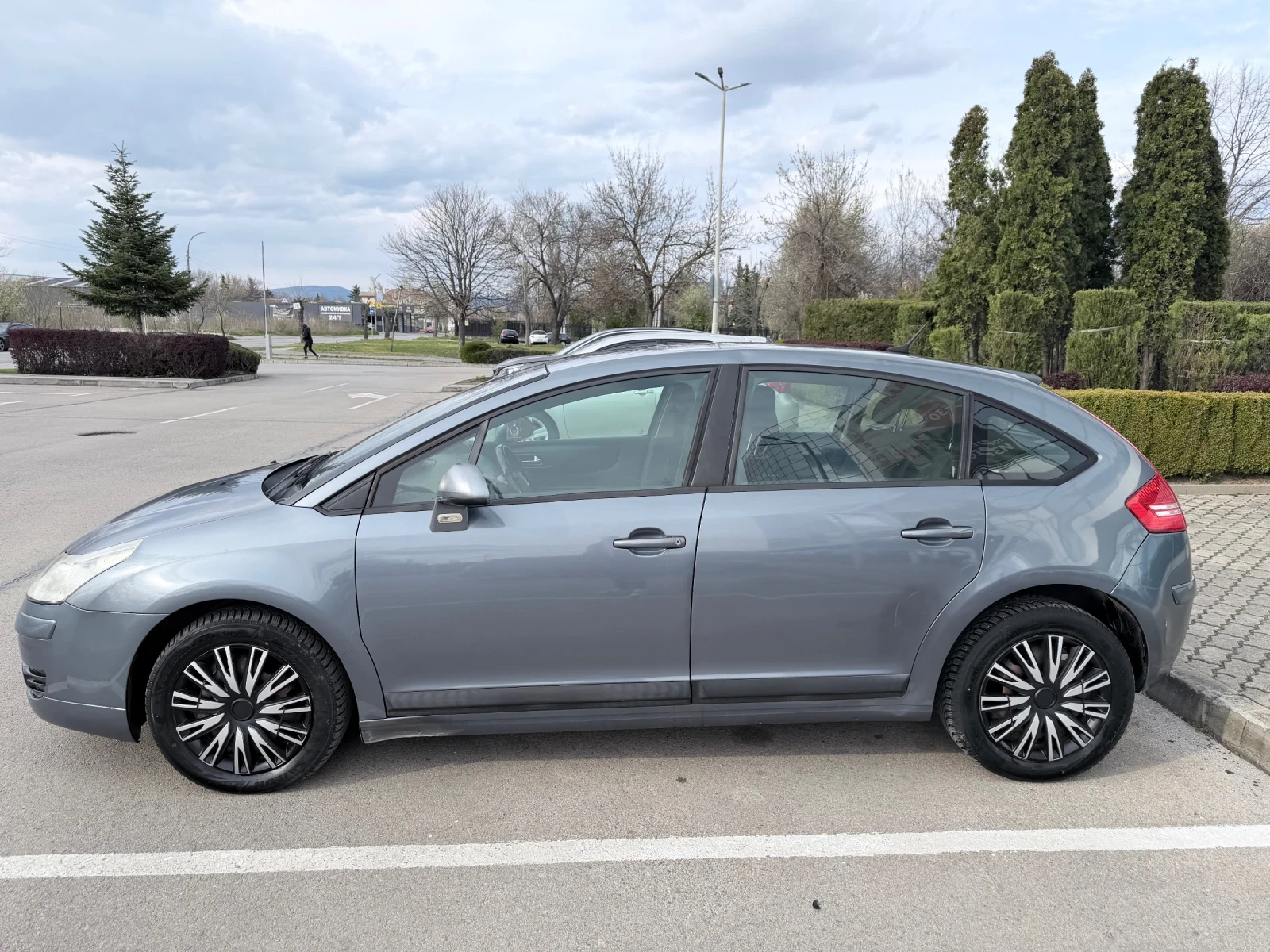 Citroen C4 1.6 HDI, снимка 7 - Автомобили и джипове - 54161372