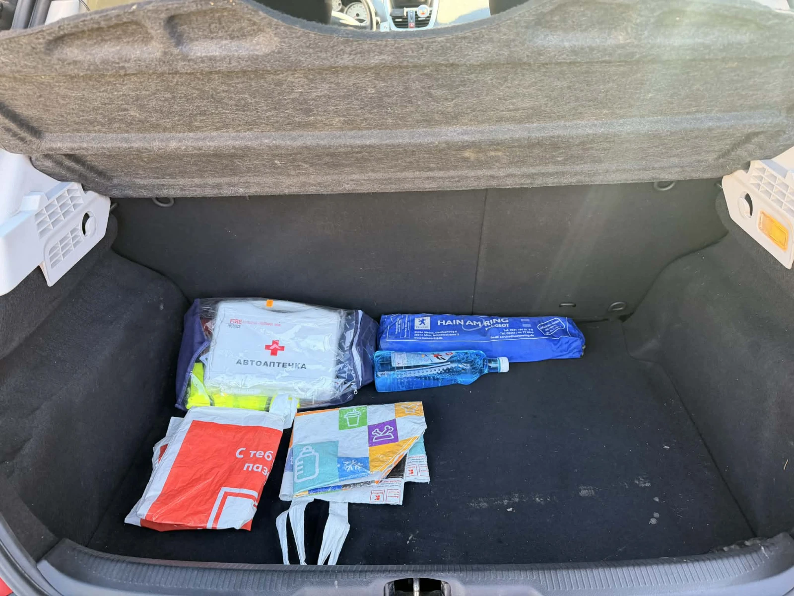 Peugeot 207 1.4, снимка 10 - Автомобили и джипове - 54247932