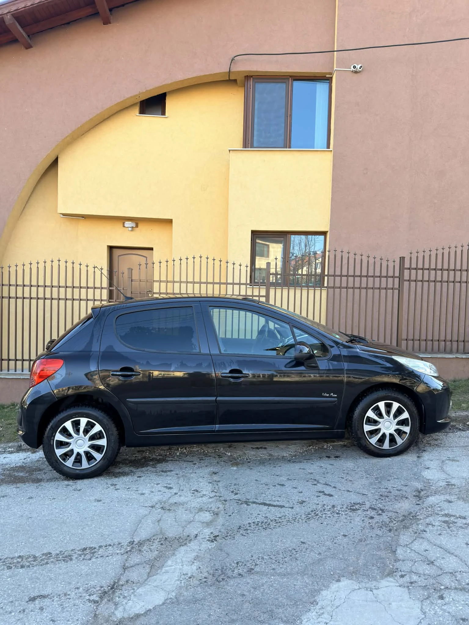 Peugeot 207 1.4, снимка 2 - Автомобили и джипове - 54247932