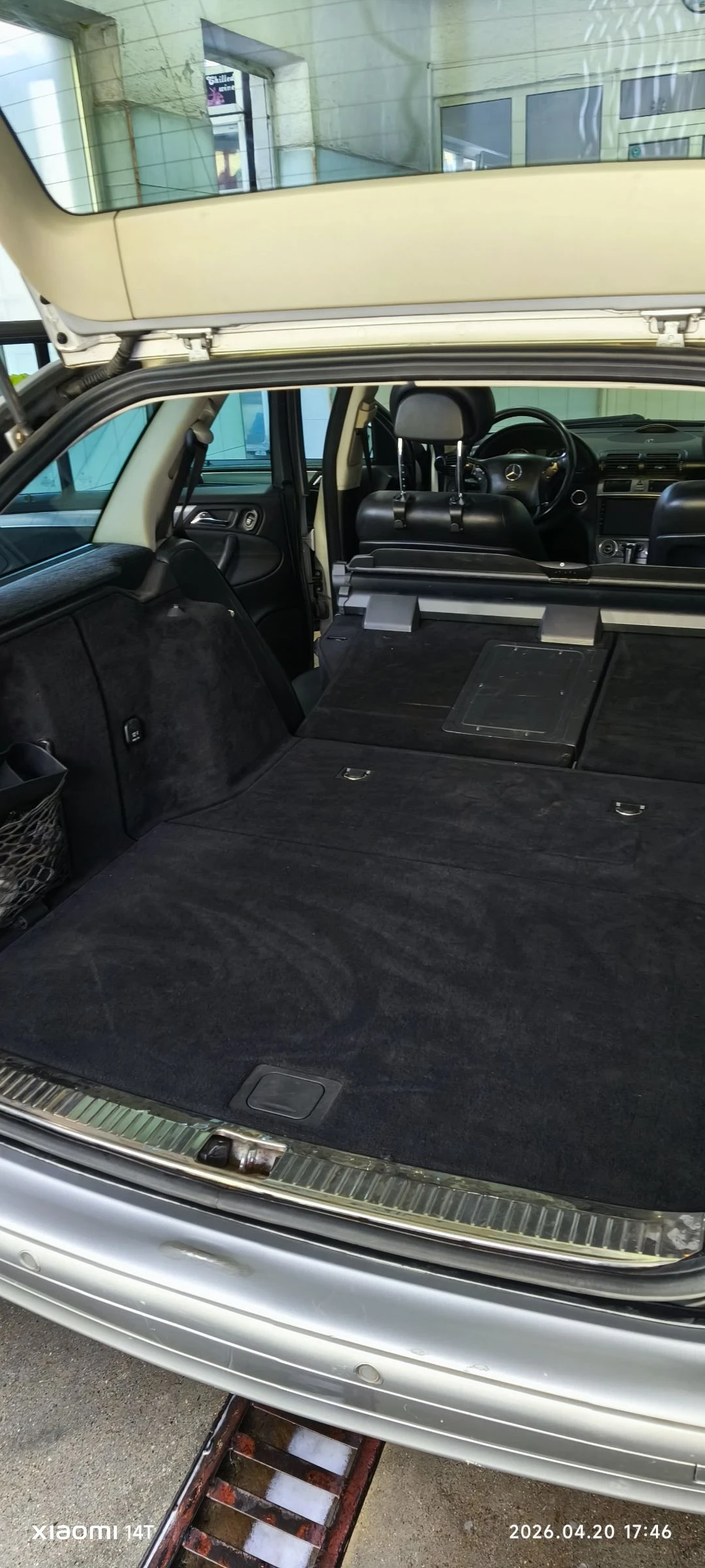 Mercedes-Benz C 220, снимка 11 - Автомобили и джипове - 54259372