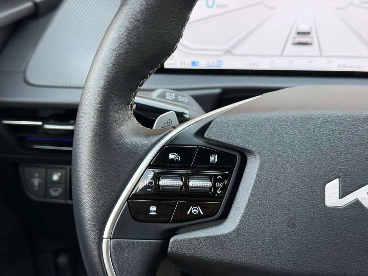 Kia EV6 Land w/GT Line Pkg AWD  CARFAX, снимка 11 - Автомобили и джипове - 54357624