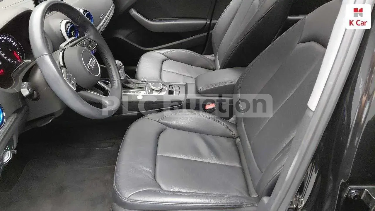 Audi A3 40TFSI| КАМЕРА| ПОДГРЕВ| ШИБЕДАХ| ВКЛ.ТЕХНОТЕСТ, снимка 4 - Автомобили и джипове - 54914234