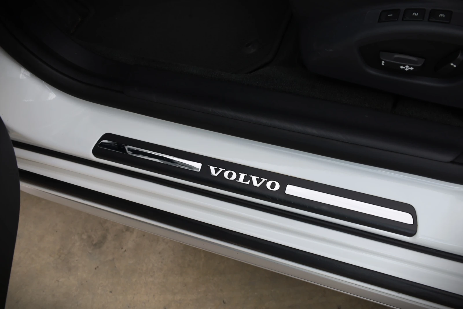 Volvo V60 Cross Country T5 AWD, снимка 12 - Автомобили и джипове - 55234834