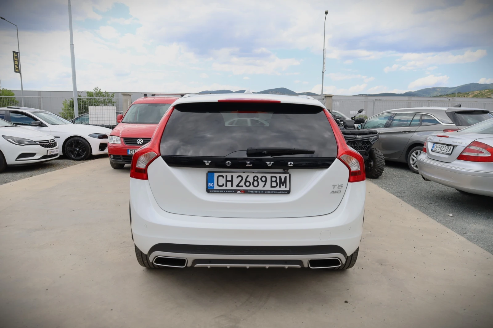 Volvo V60 Cross Country T5 AWD, снимка 4 - Автомобили и джипове - 55234834