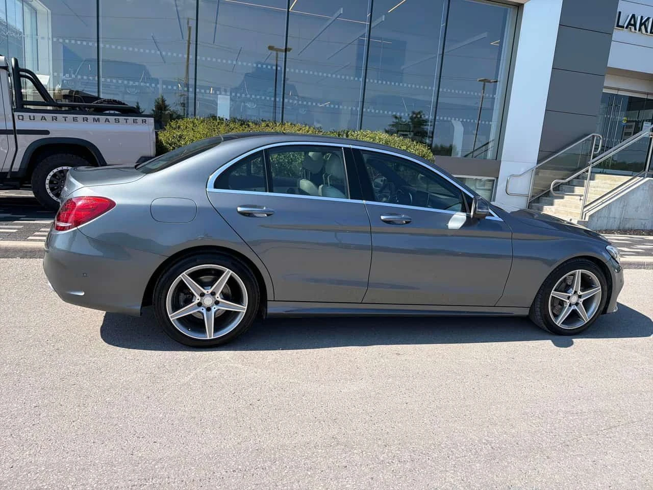 Mercedes-Benz C 300 * CARFAX * 360 КАМЕРА * ОТ ПРЕДСТАВИТЕЛСТВО * , снимка 3 - Автомобили и джипове - 55258917