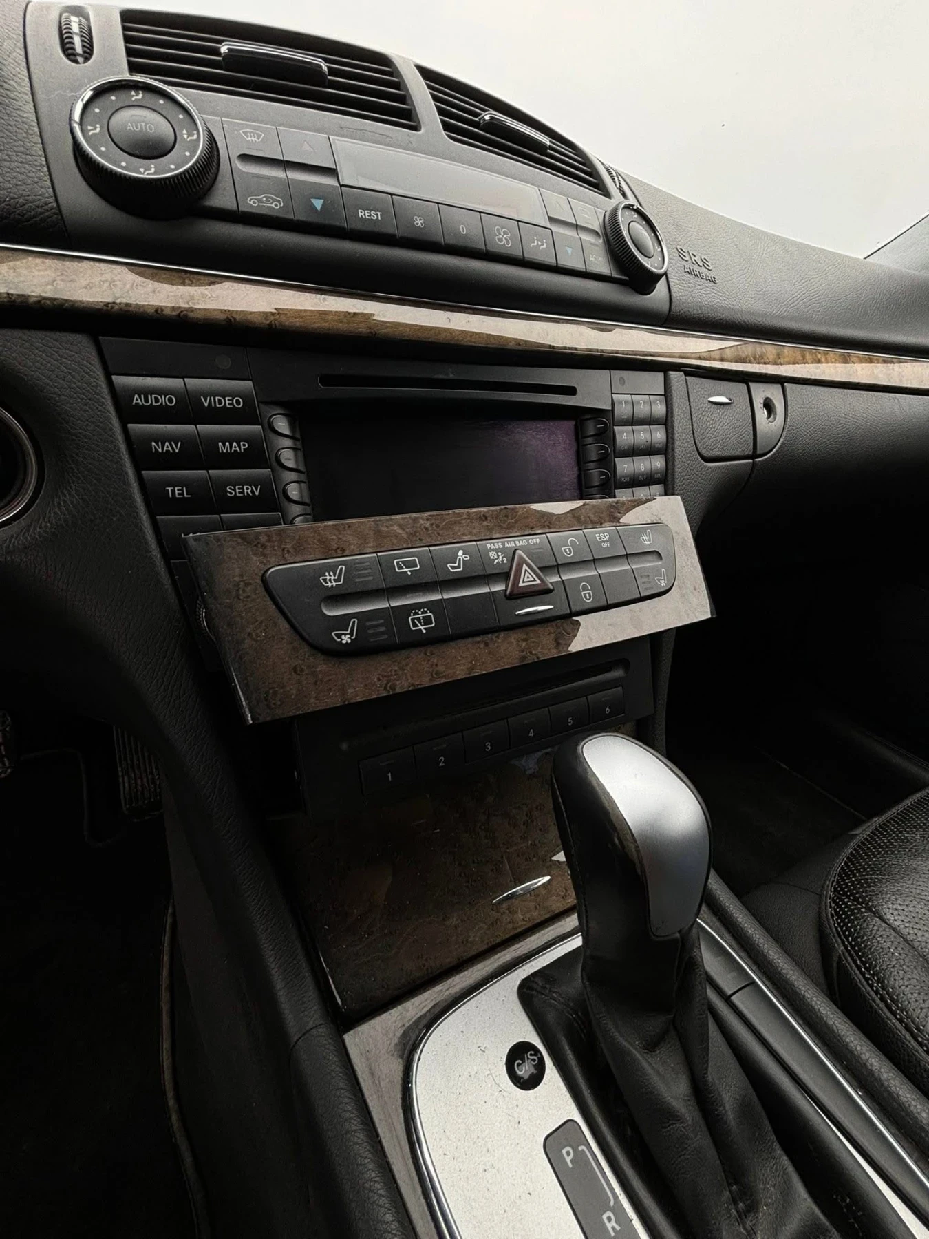 Mercedes-Benz E 500 4x4, снимка 5 - Автомобили и джипове - 55299750