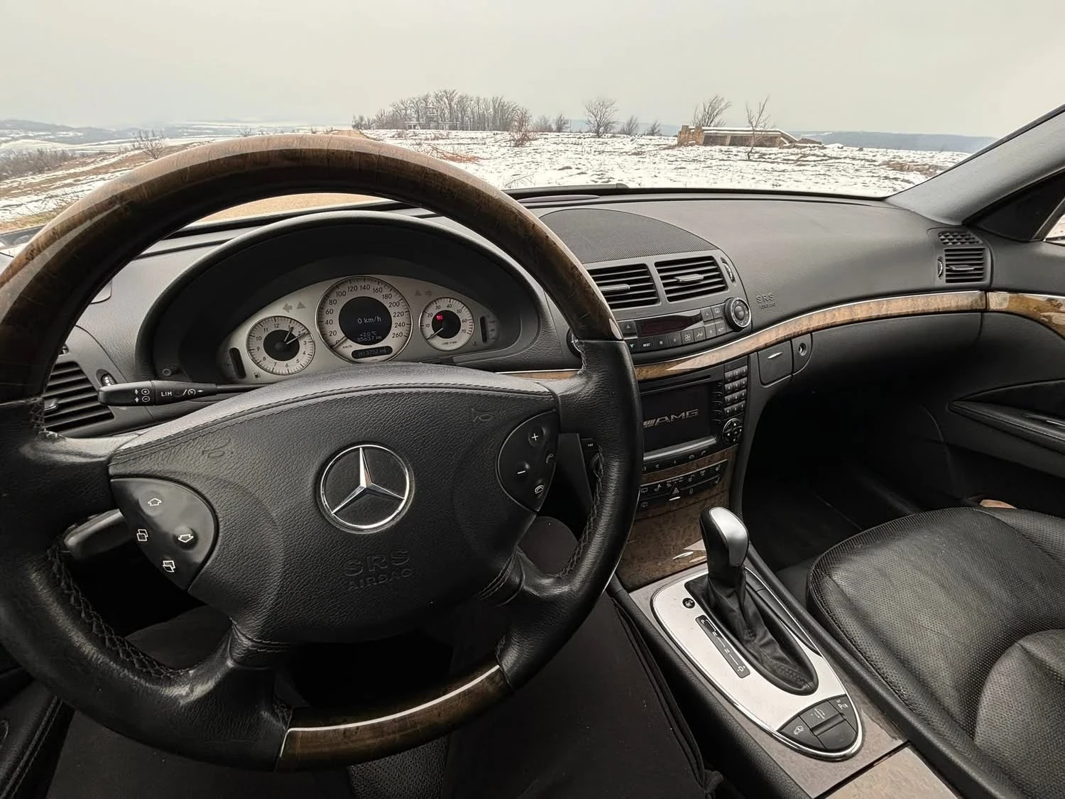 Mercedes-Benz E 500 4x4, снимка 9 - Автомобили и джипове - 55299750