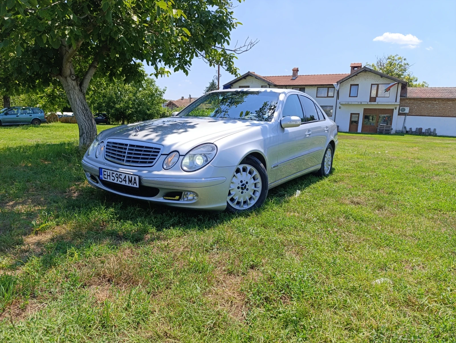Mercedes-Benz E 220