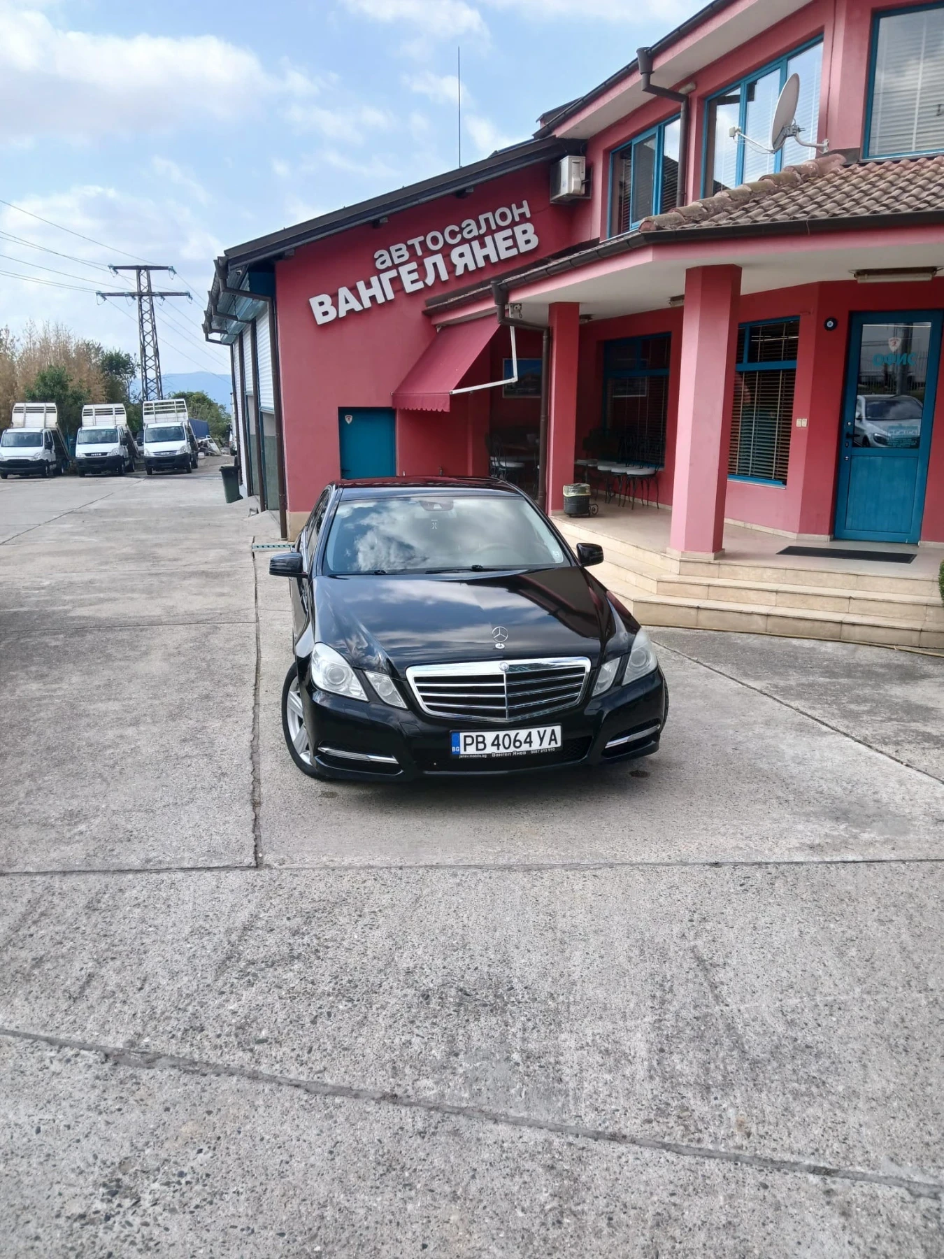 Mercedes-Benz E 350 CDI 4Matic, снимка 2 - Автомобили и джипове - 55843027