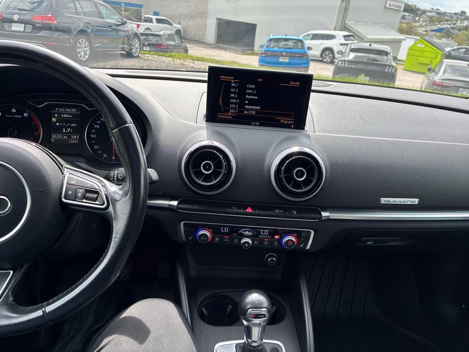 Audi A3 * 2.0T Technik * CARFAX * БЕЗ ПЪРВОНАЧАЛНА ВНОСКА, снимка 9 - Автомобили и джипове - 55948381