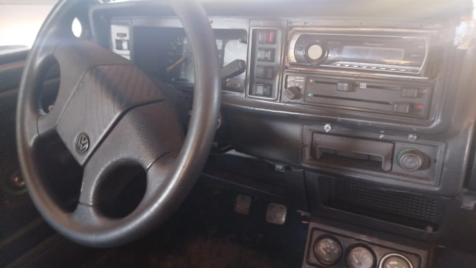 VW Golf mk1 1.8 GTI, снимка 9 - Автомобили и джипове - 56080405