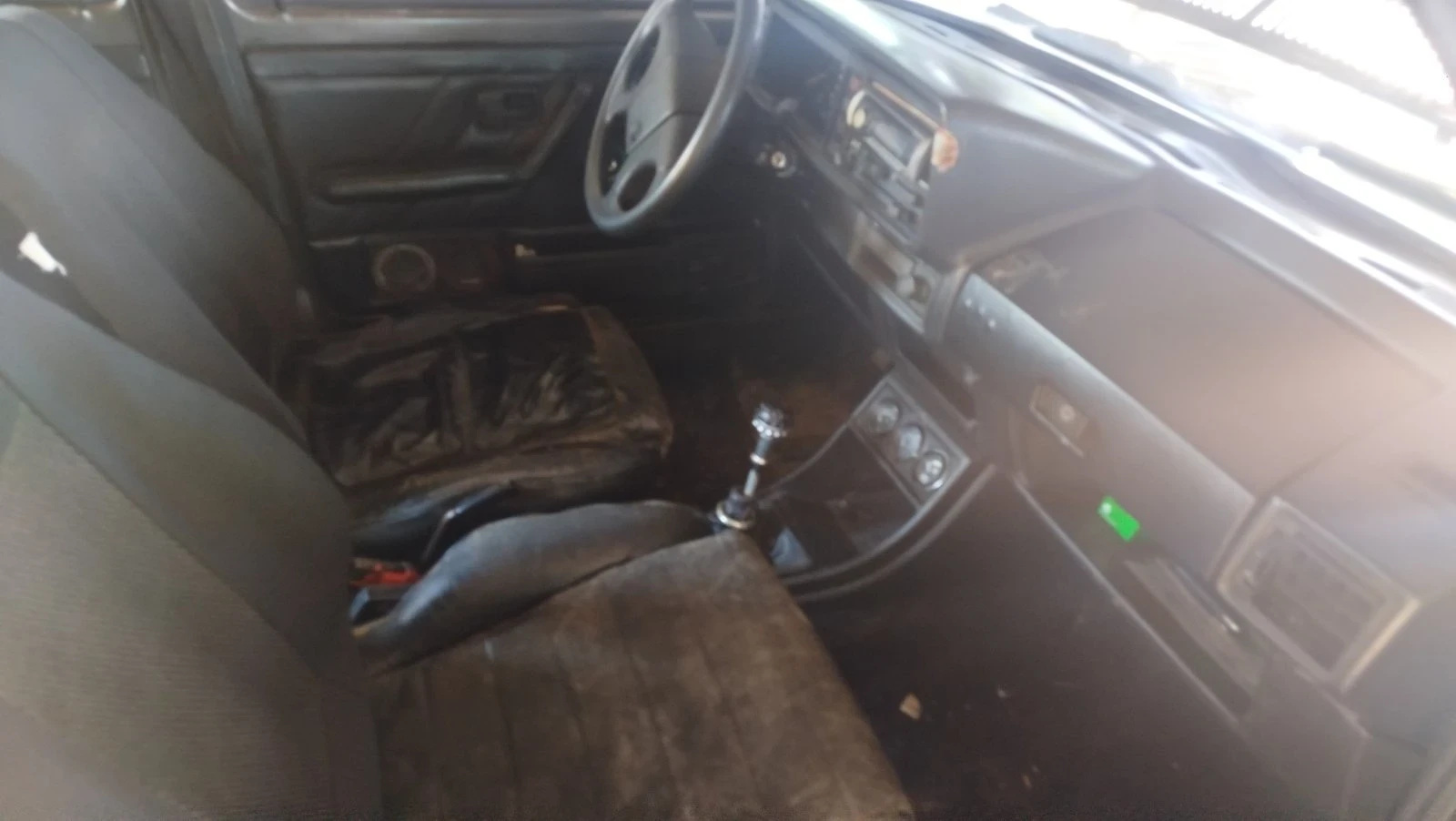 VW Golf mk1 1.8 GTI, снимка 6 - Автомобили и джипове - 56080405
