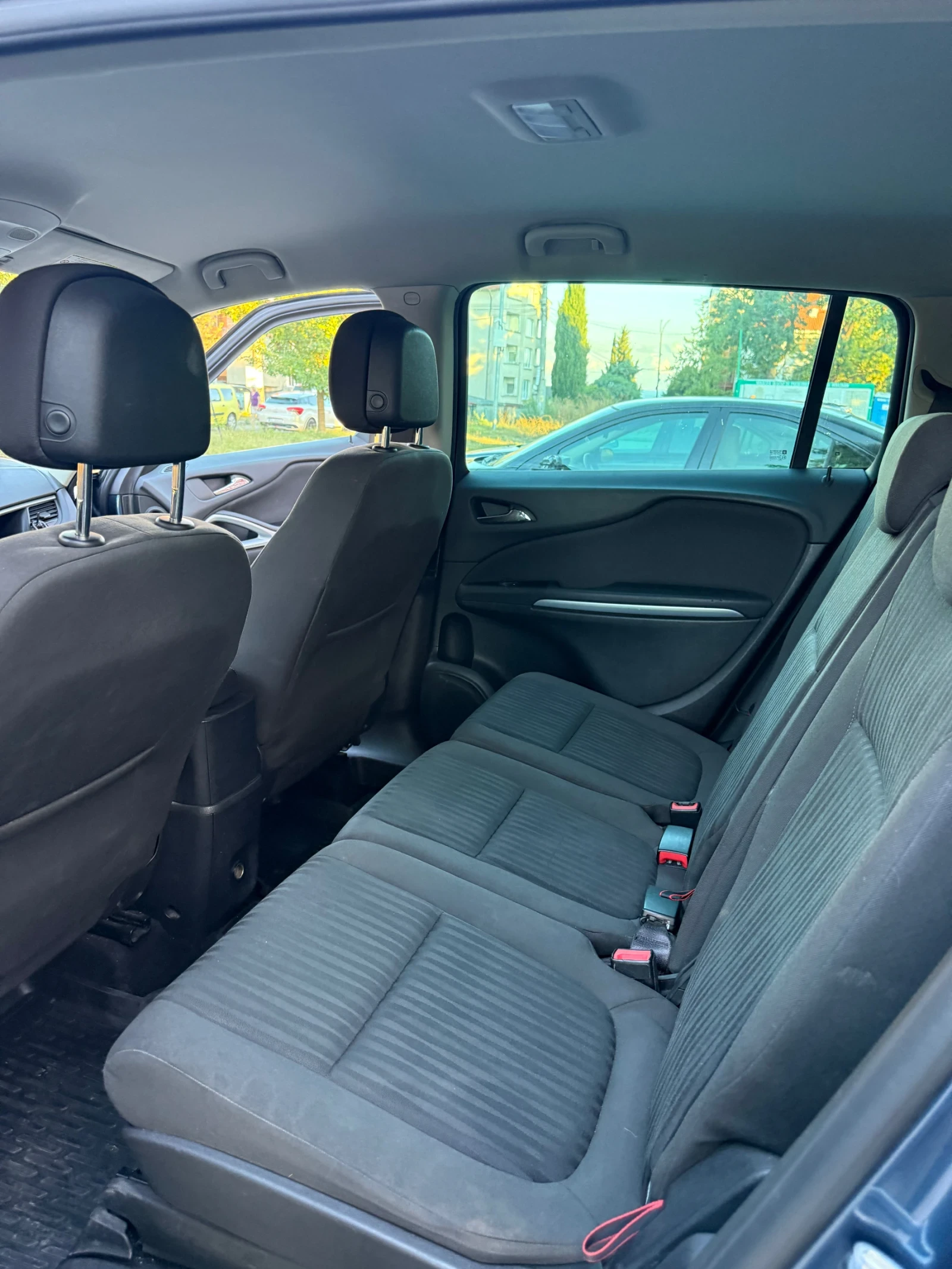 Opel Zafira, снимка 9 - Автомобили и джипове - 56120391