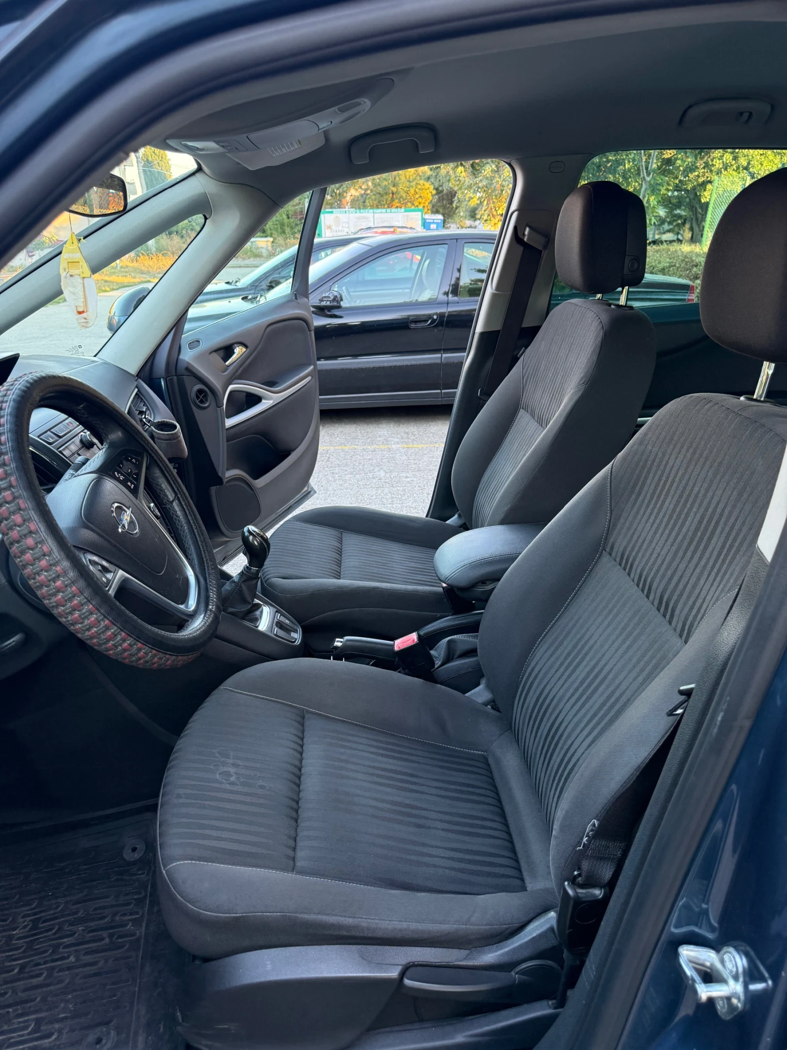 Opel Zafira, снимка 8 - Автомобили и джипове - 56120391