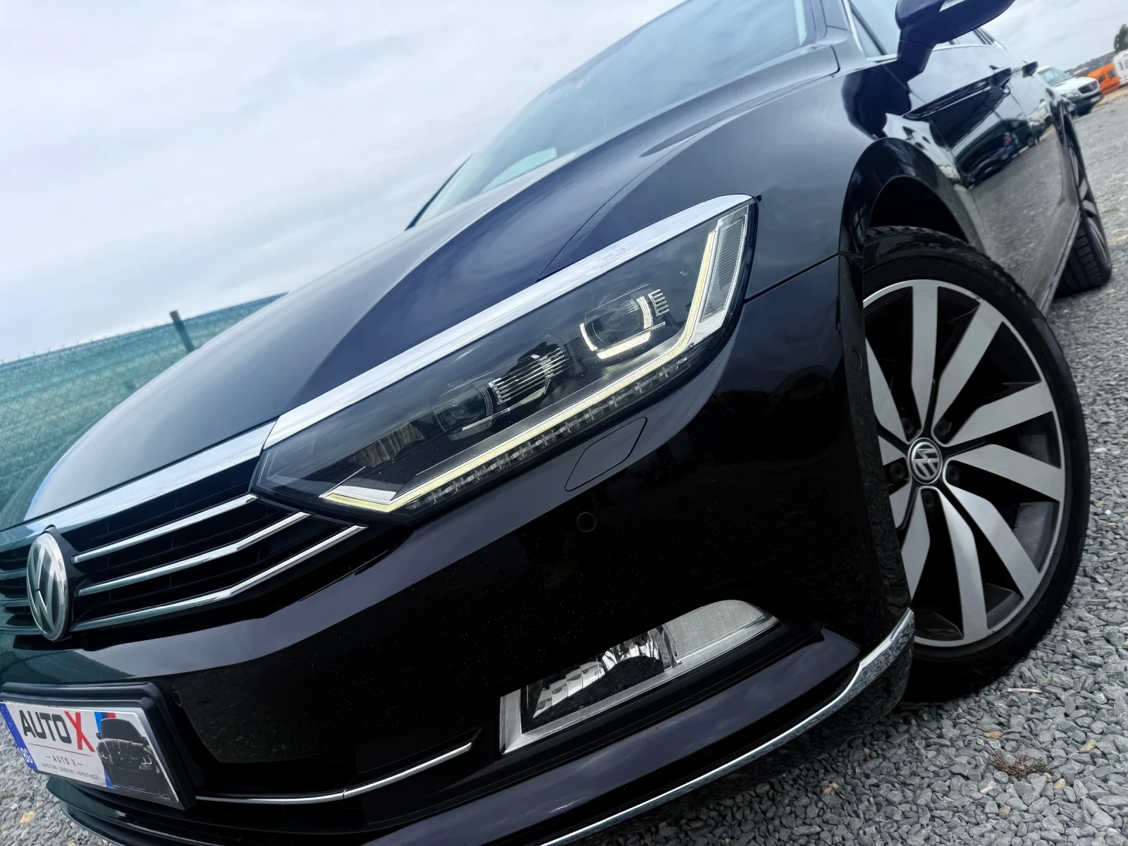 VW Passat * HIGHLINE* DIGITAL* , снимка 2 - Автомобили и джипове - 56504678