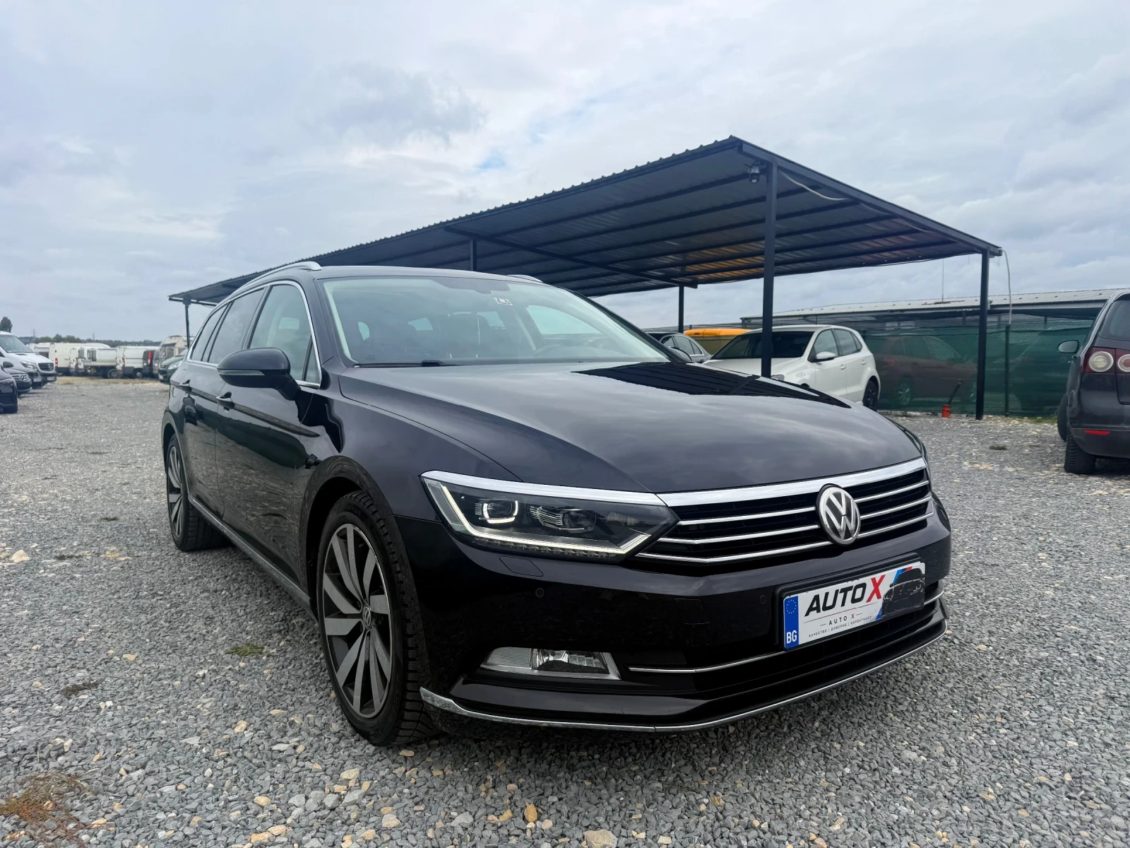 VW Passat * HIGHLINE* DIGITAL* , снимка 3 - Автомобили и джипове - 56504678