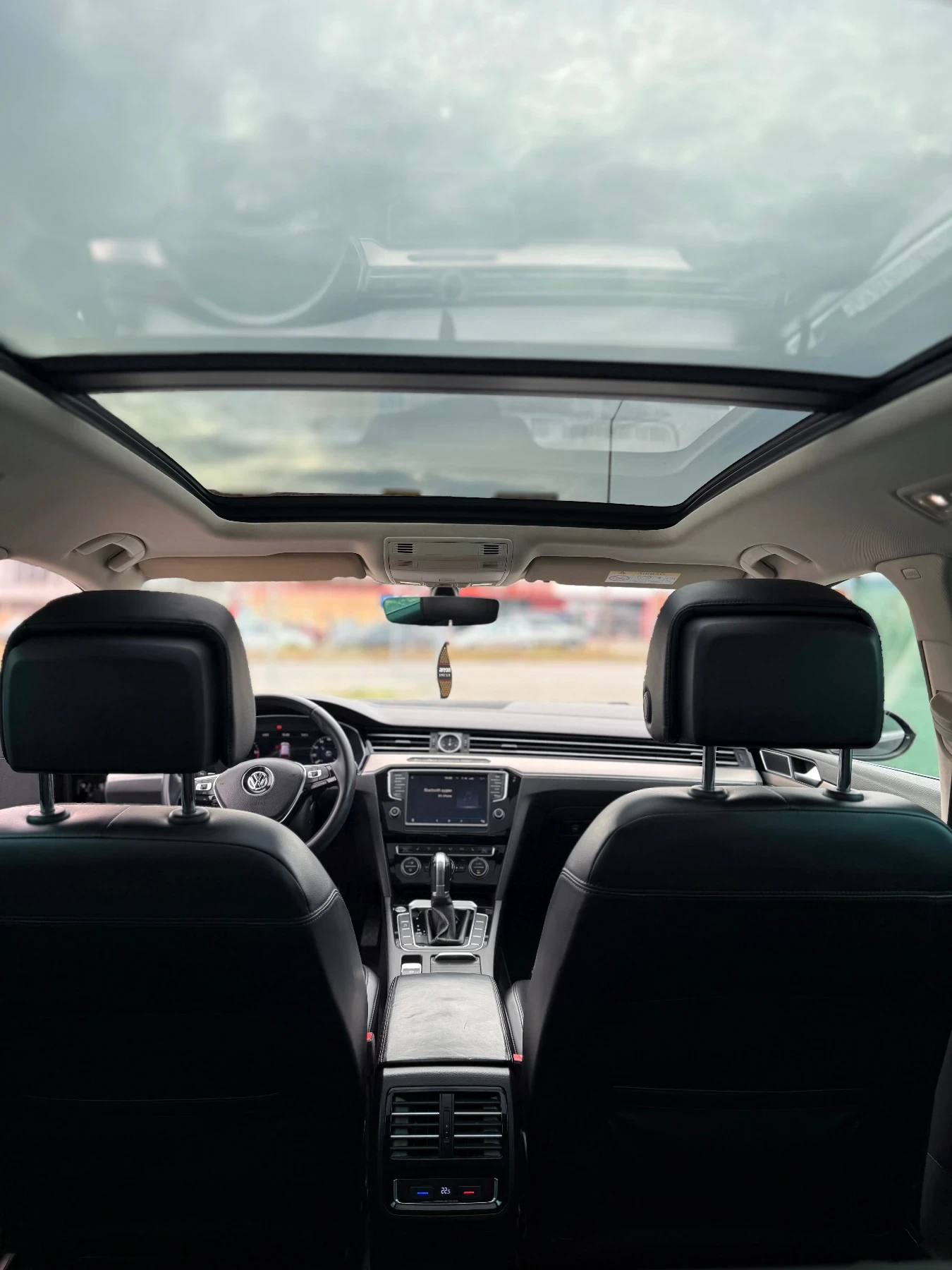VW Passat * HIGHLINE* DIGITAL* , снимка 10 - Автомобили и джипове - 56504678